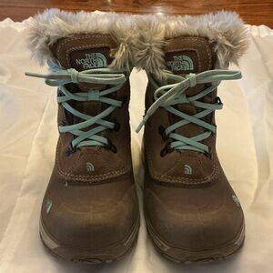The North Face Kids Brown and Blue Fur-Lined Boots